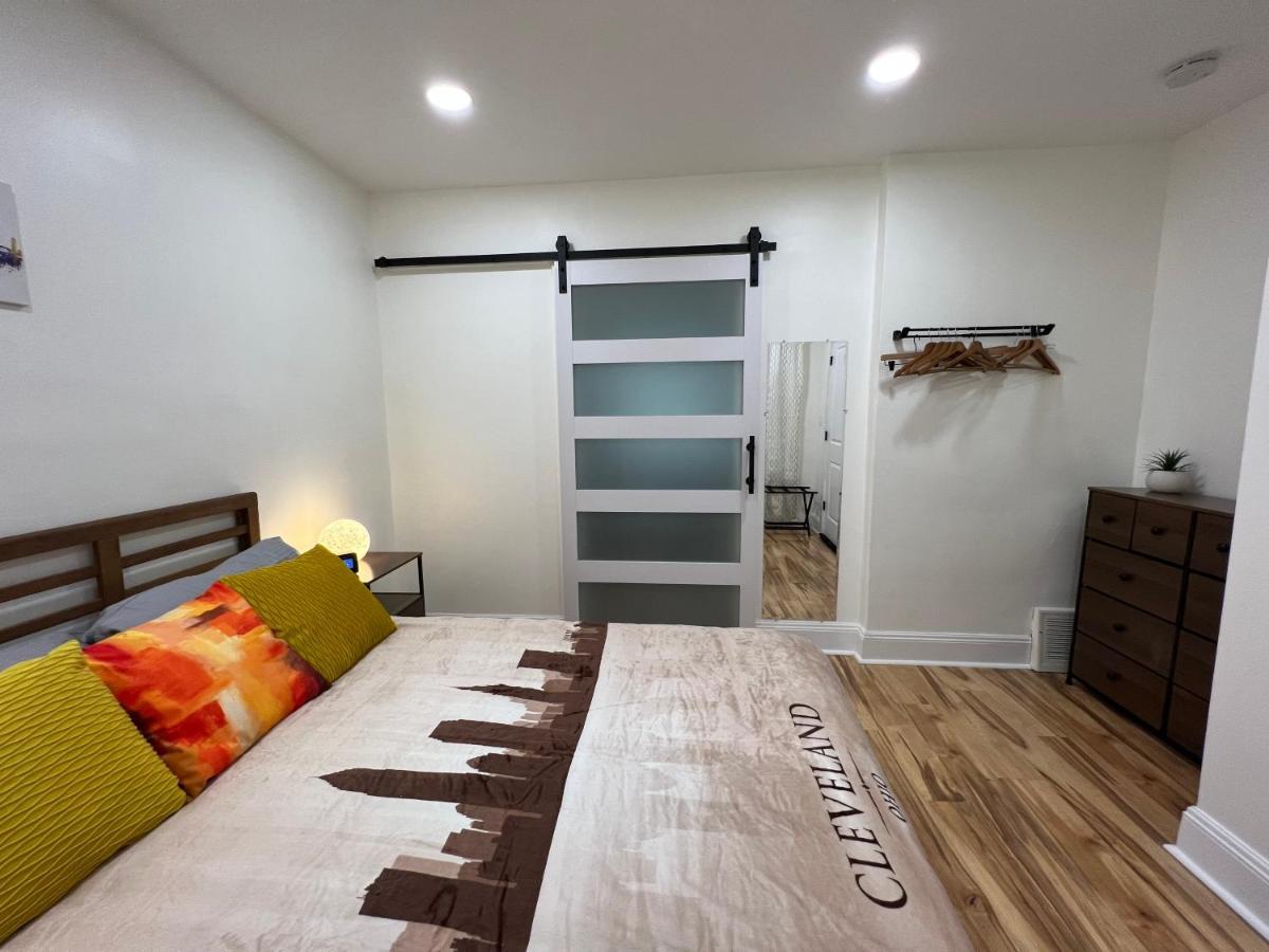 Apartment Trendy In Tremont, Cle